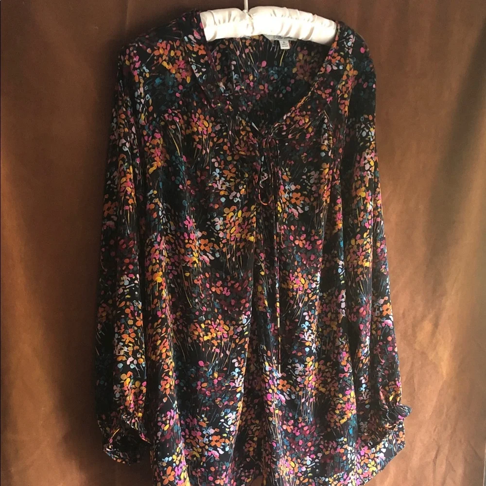 Tie-Neck Floral Blouse in Black with Multicolor Print